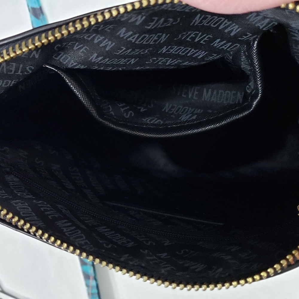 NWOT Steve Madden Crossbody purse - Picture 3 of 5